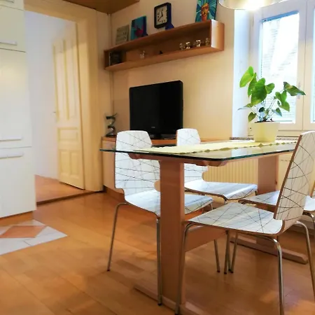 Dimora With Free Parking Apartment